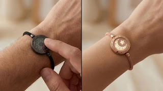totwoo long distance touch bracelets lighting up for couples.